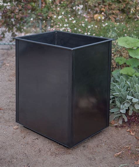 modern-steel-frame-planters-with-steel-inserts_1 - Custom by Rushton, LLC