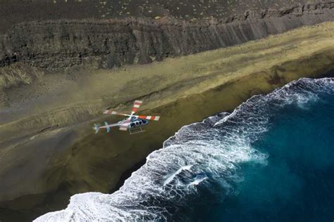 Kailua-Kona: Volcano and Kohala Landing Helicopter Tour | GetYourGuide