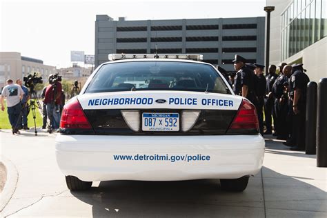 Detroit Police Department Increasing Neighborhood Presence by Providing ...