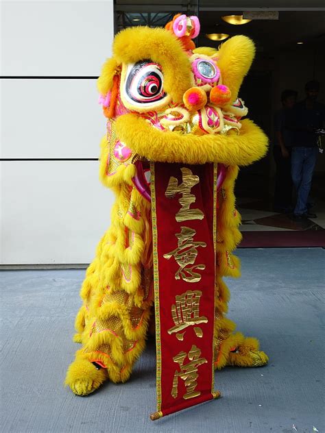 Free photo: lion dance, chinese, tradition, new year, luck, dancing ...