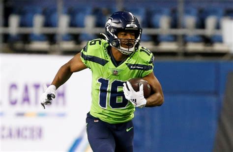 Tyler Lockett Among 6 Seattle Seahawks Listed Questionable to Play vs ...