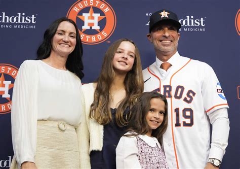 Astros new manager Joe Espada: Wife, daughters helped him pursue job