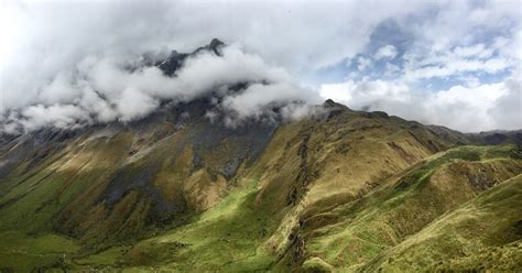 Hiking the Peruvian Andes Mountains – Lara's Adventures