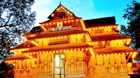 Famous Temples of Kerala | Must Visit Temples in Kerala | Popular Temples of Kerala | HerZindagi