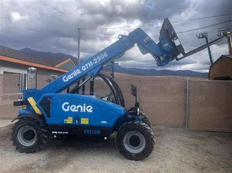 19’ Genie GTH-2506 Compact Telehandler Enclosed Cab - North 93 Rentals