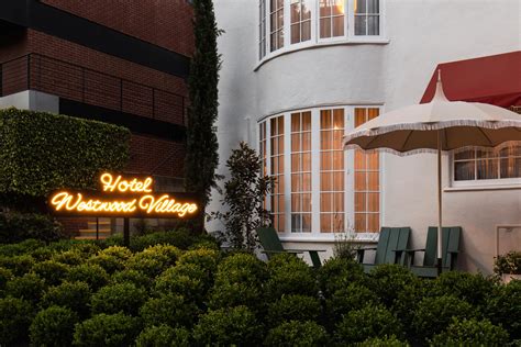 Sophisticated Decor At The Palihotel Westwood Village