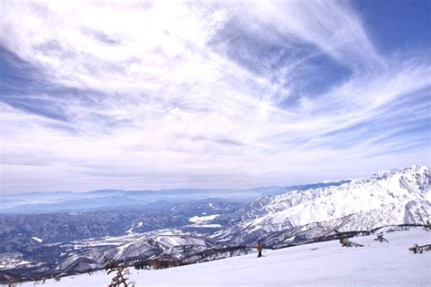 Hakuba Tsugaike Kogen Ski Resort - SNOW MONKEY RESORTS