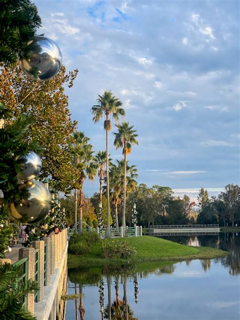 Celebration at Christmas Activities - Where It Snows In Orlando, FL ...