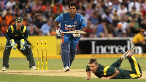 Dhoni leads India to victory - ABC News