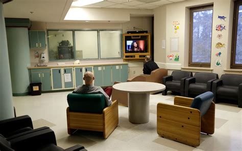 With patients at risk, Western State Hospital is ‘like going into hell’ | The Seattle Times