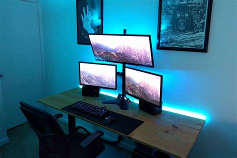 Triple Monitor Setup | Computer desk setup, Setup, Office setup