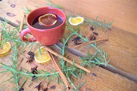 Mulled Wine Recipe - Golden Thyme Homestead