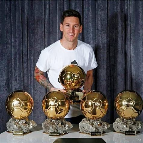 Messi with his 5 Ballon d'Or #messi5 | Lionel andrés messi, Lionel messi, Messi fans