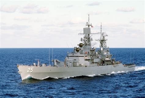 USS Bainbridge (CGN-25) Cruiser (USA) | Us navy ships, Navy ships, Warship