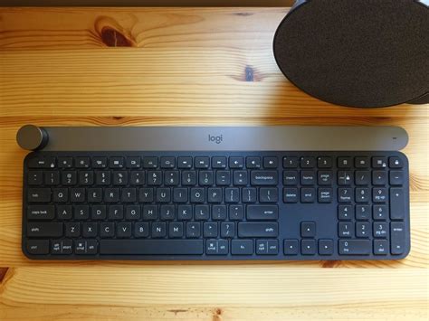 Logitech Craft keyboard has an amazing built-in Surface Dial | Windows ...