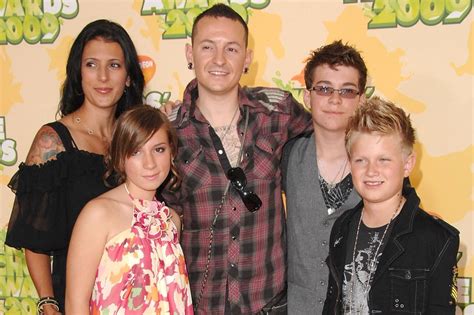 Chester Bennington leaves everything to his wife and six kids | Page Six