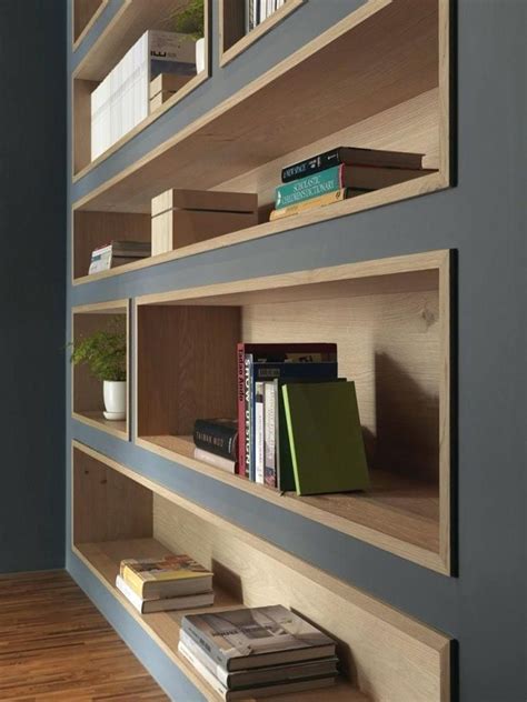 New take on built in shelves, recessed “shelf” set into wall | Interiores de casas, Projeto de ...