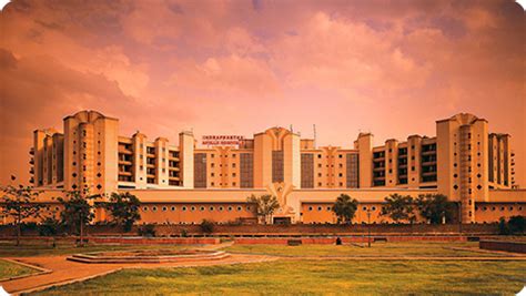 Apollo Cancer Institute, Best Cancer Hospital in Delhi - Apollo Hospitals