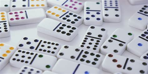 The 4 Best Free Dominoes Games to Play Online