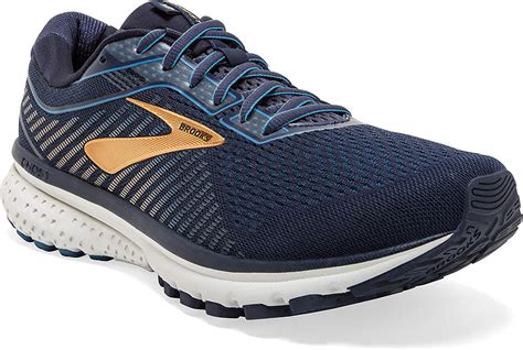 8 Best Running Shoes for Wide Feet (Men & Women) 2021