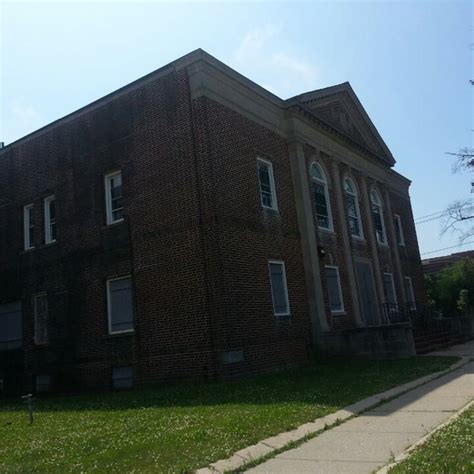 Photos at Old Brookhaven Town Hall - Monument