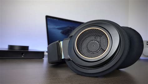 Philips SHP9600 Review - Refining a classic budget headphone