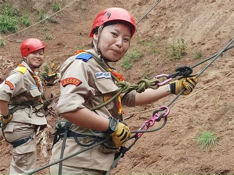 Bhutanese Scouts learn basic firefighting techniques | World Scouting