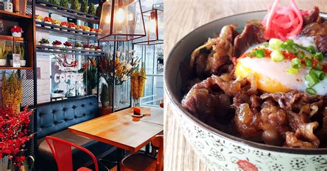 8 Must Try Restaurants at the New Evia Lifestyle Center | Booky