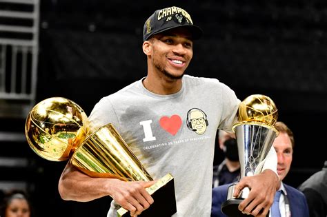 Giannis Antetokounmpo slams super teams after winning title with Bucks