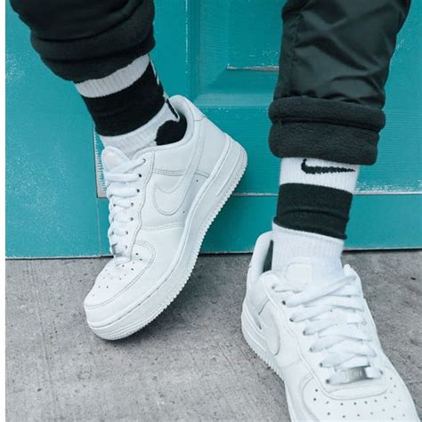 10 Best White Sneakers for Men 2019 - Men's White Sneakers Under $100