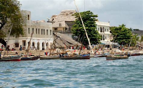 Lamu old town | World heritage sites, Old town, Unesco world heritage site