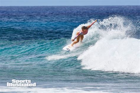 Caroline Marks: 18-year-old surfer on Tokyo Olympics, young career ...