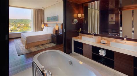 5-Star Hotel in Pune, India | JW Marriott Hotel Pune