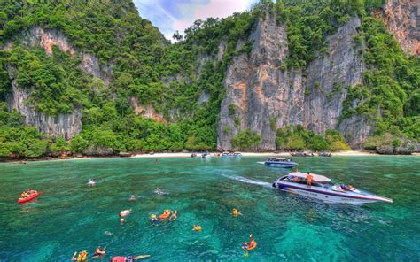 Phi Phi Islands, Thailand | Beautiful Places to Visit