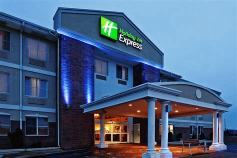 Holiday Inn Express & Suites Ottawa West - Nepean, Ottawa ON | Ourbis