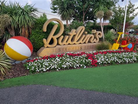 How does Food Court dining work? - Visit Butlins Skegness