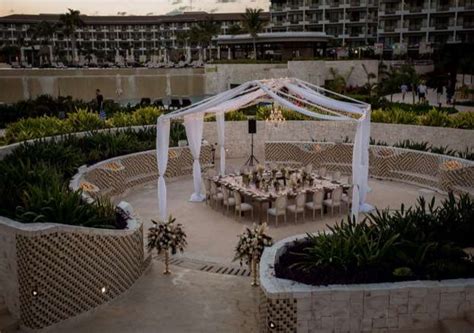 Dreams Playa Mujeres Wedding - Mexico - Hola Weddings