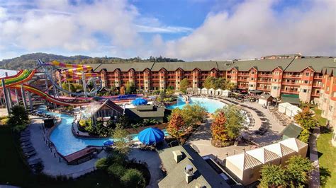 Wyndham Great Smokies Lodge - Pigeon Forge, TN - Me and My Traveling Hat