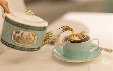 Etiquette Guide To Afternoon Tea In London - London Perfect