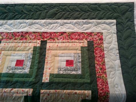 Sweet traditional Log Cabin quilt