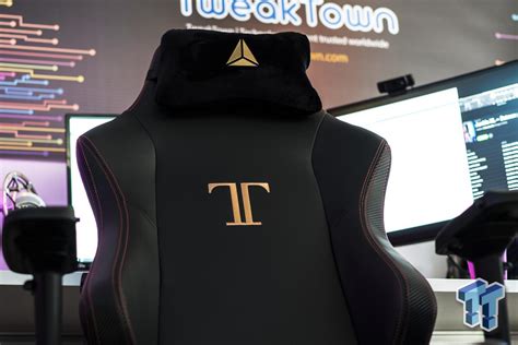 Secretlab TITAN Gaming Chair Review and Giveaway