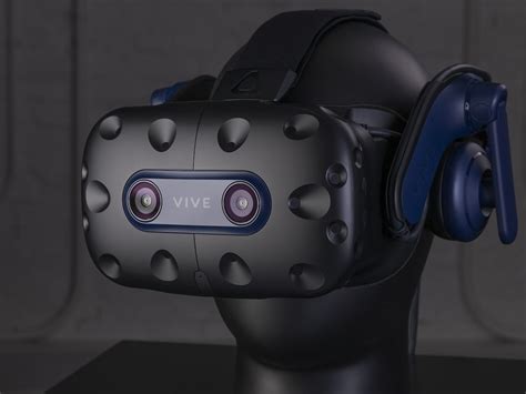 HTC Vive Pro 2 VR headset has a 120 Hz refresh rate and impressive 5K ...