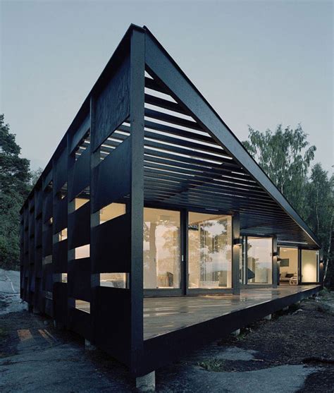 House Exterior Colors – 14 Modern Black Houses From Around The World