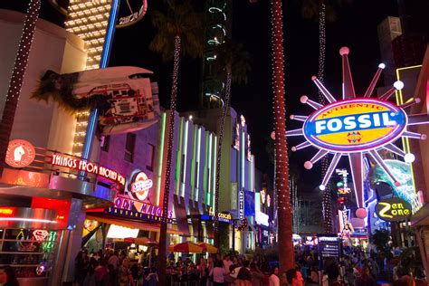 Night in Universal CityWalk Hollywood | Universal CityWalk H… | Flickr