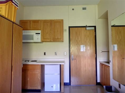 Dorms at University of Minnesota Orientation | Daniel X. O'Neil | Flickr