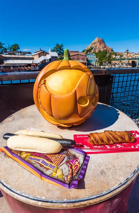 Halloween at Tokyo DisneySea - Disney Tourist Blog