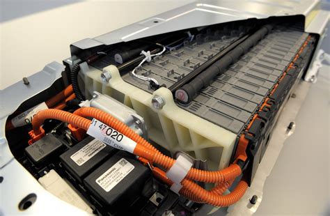 Report: Toyota and Panasonic to create an electric car-battery spinoff company | Ars Technica