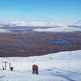 Glencoe Mountain Resort Ski Resort Guide, Location Map & Glencoe ...