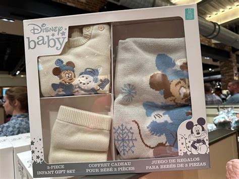 Photos: Holiday Merchandise Now Available in World of Disney at Disney ...