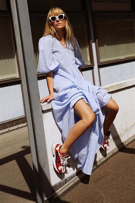 I Just Found 9 Easy Dress-and-Sneakers Outfits to Inspire Your Spring ...